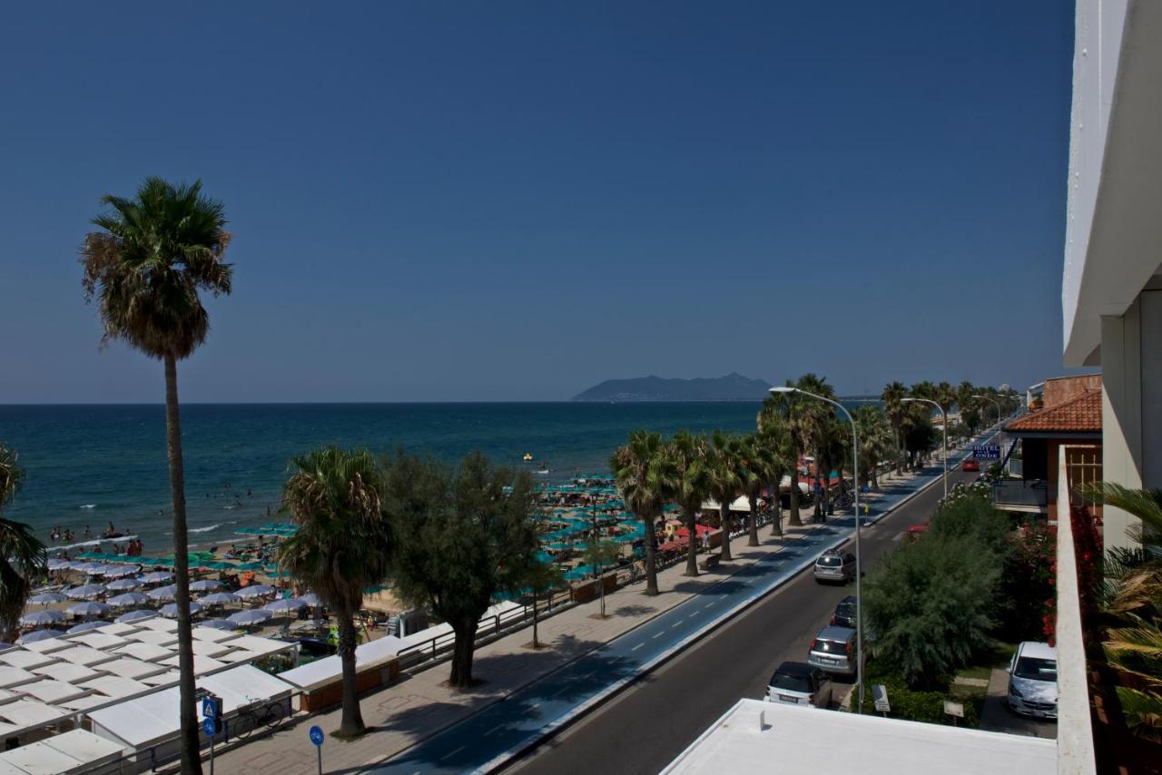 Hotel Ristorante Centosedici Terracina Exteriér fotografie