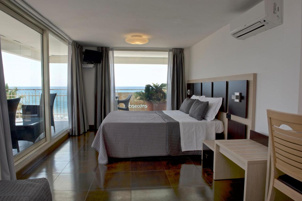 Hotel Ristorante Centosedici Terracina Exteriér fotografie