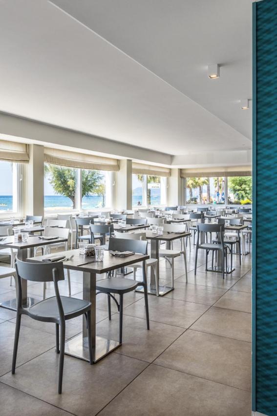 Hotel Ristorante Centosedici Terracina Exteriér fotografie